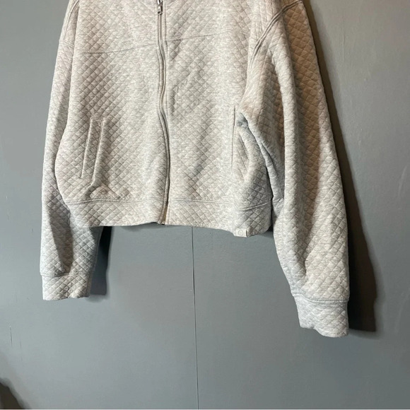Gilly Hicks gray quilted bomber jacket women’s size large - Picture 3 of 8